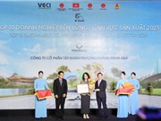Tự chủ 90% nguyên liệu đầu vào chất lượng cao, PHENIKAA vào top 10 Doanh nghiệp bền vững trong lĩnh vực sản xuất 2025 